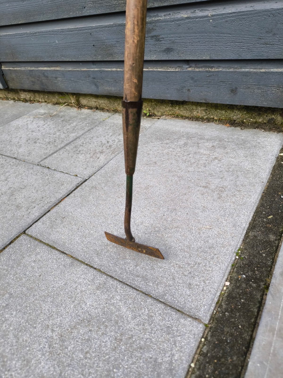 Klassieke / ambachtelijke schoffel met lange houten steel, Ophalen, Gebruikt