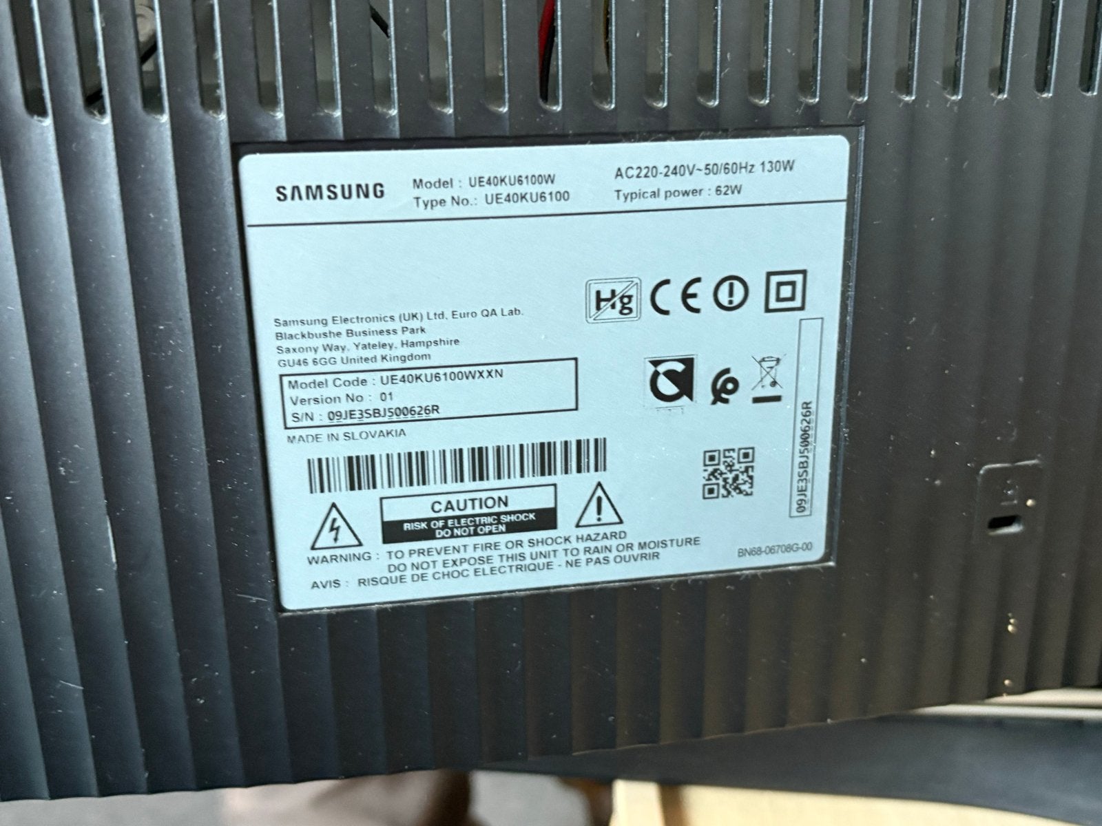 Foto 4 van Samsung UE40KU6100 4K UHD Smart TV - Gebogen Scherm