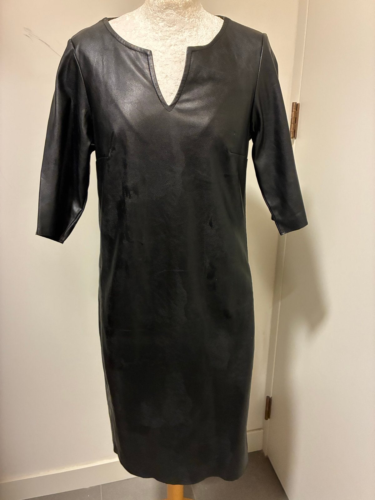 Studio Anneloes Simplicity vegan leren jurk zwart S, Zwart, Ophalen of Verzenden, Zo goed als nieuw, Maat 36 (S)
