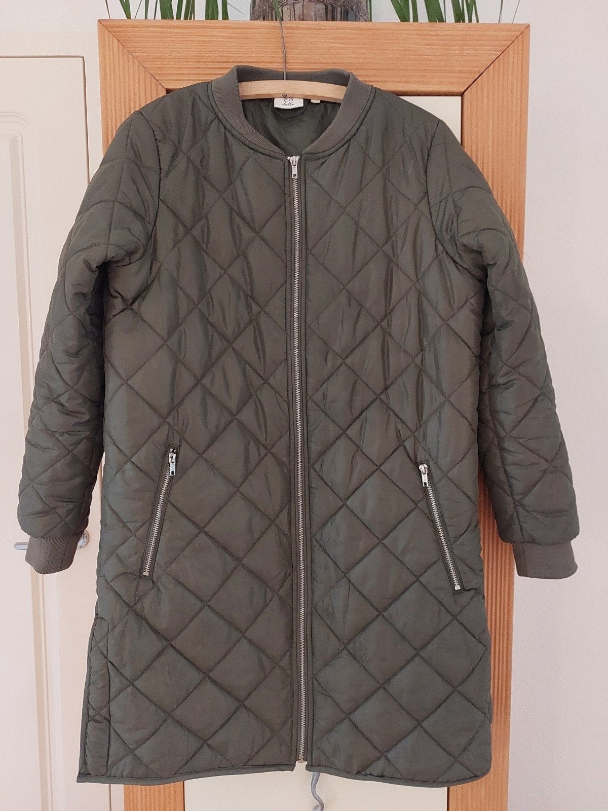 ZGAN Stoere LEGERGROENE JAS van COCO BELLA mt M  NIEUWSTAAT, Maat 38/40 (M), Ophalen of Verzenden, Zo goed als nieuw, COCO BELLA