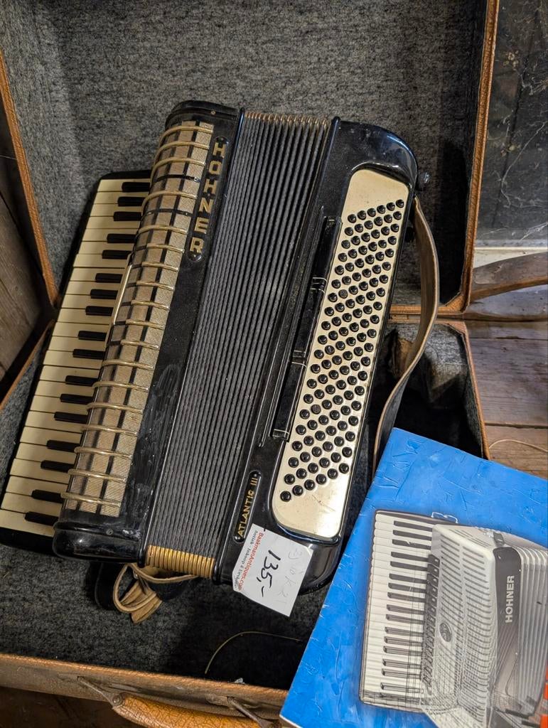 Hohner accordeon €135, Muziek en Instrumenten, Ophalen, Gebruikt, Onbekend, Toetsaccordeon