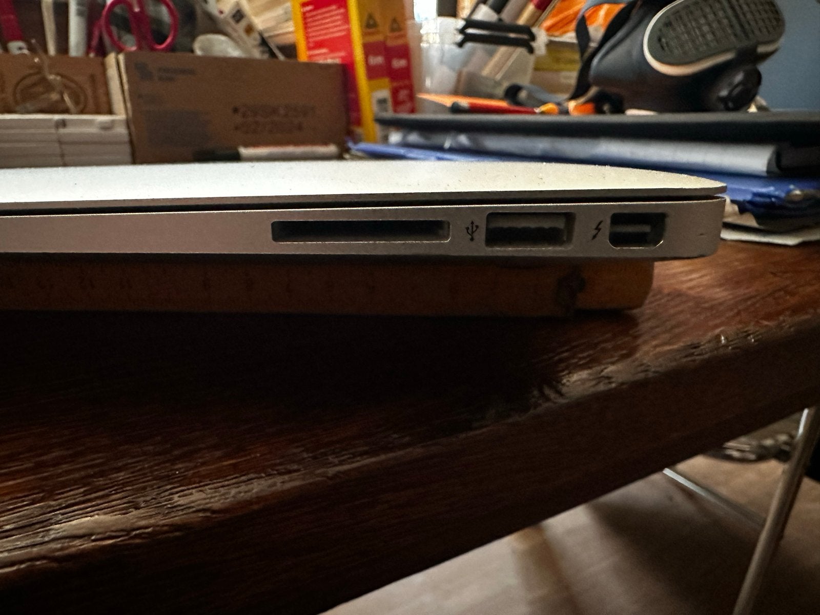 Foto 3 van Apple MacBook Air 2015 - Goede staat (ZONDER OPLADER&KABELS)