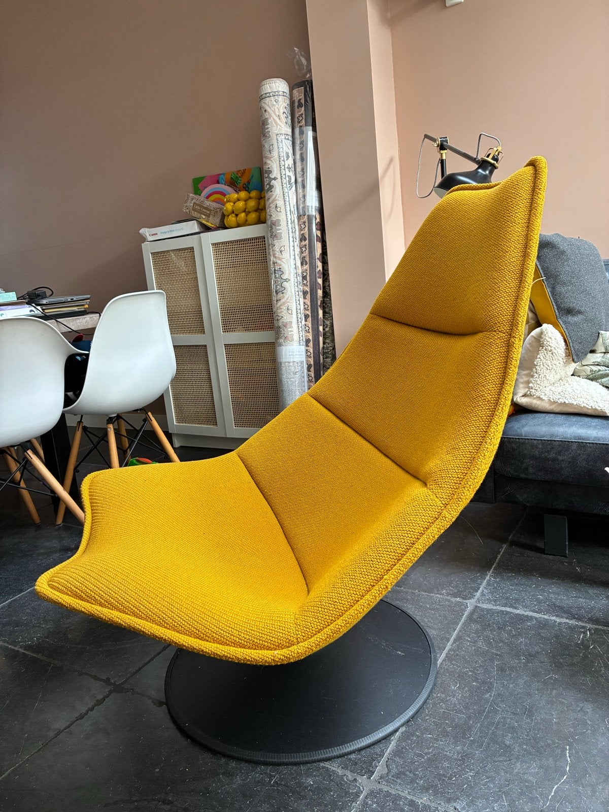 Artifort f585, Ophalen, 75 tot 100 cm, Zo goed als nieuw, Stof