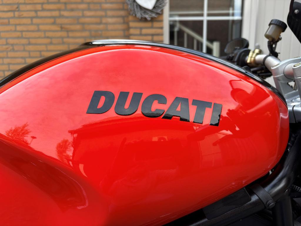 Zeldzame Ducati Monster S4R 996 - Oranje met zwarte strepen, Motoren, Motoren | Ducati, 2 cilinders, 996 cc, Gebruikt, Particulier