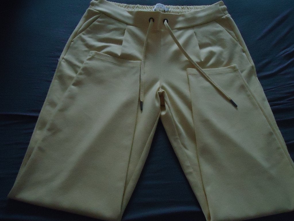 nieuwe zachtgele comfortabele broek - luxe jogging broek, Maat 38/40 (M), Geel, Nieuw, Ophalen of Verzenden