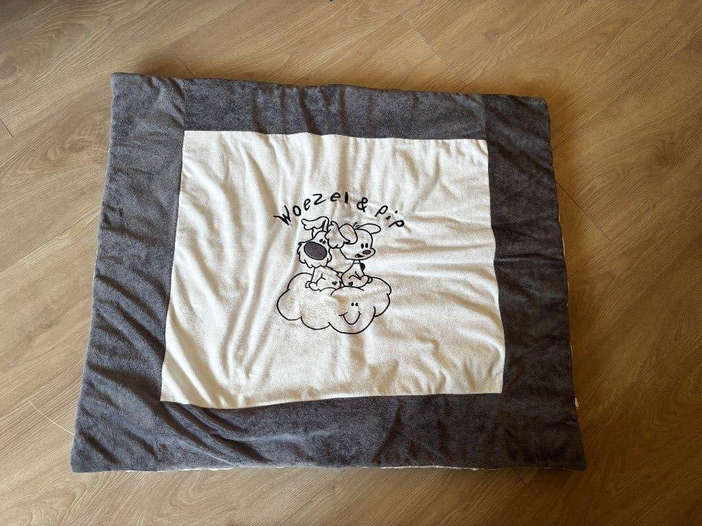 Gratis box kleed woezel en Pip, Kinderen en Baby's, Boxen, Ophalen, Gebruikt, Vierkant