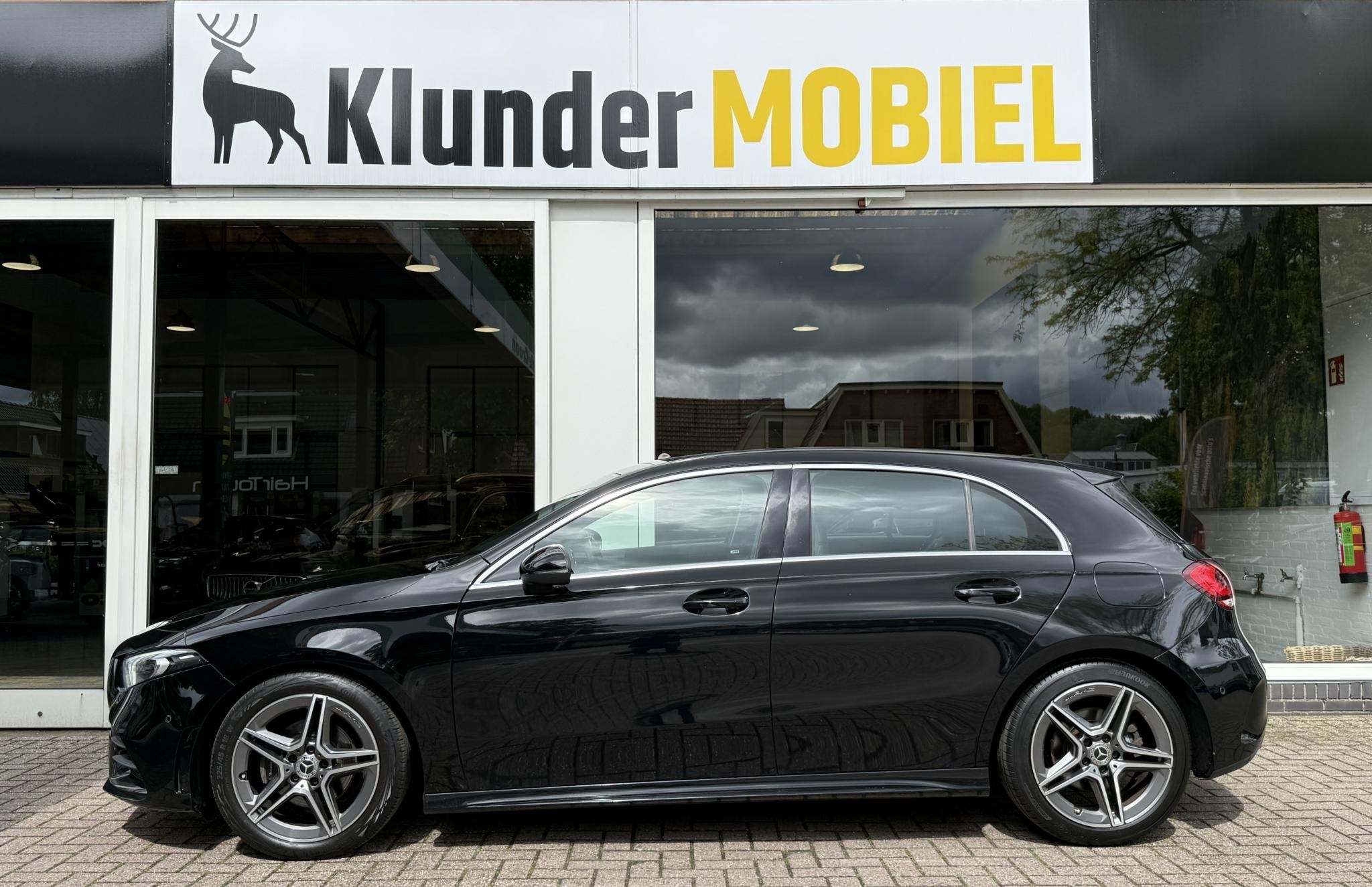 Mercedes-Benz A-klasse 200 Bus. Sol. AMG |Camera|Trekhaak|, Auto's, Gebruikt, 4 cilinders, Leder en Stof, Bedrijf
