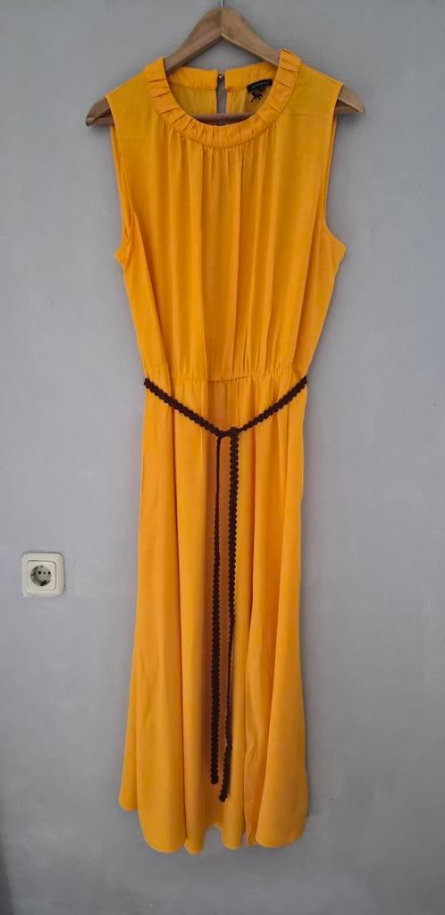 Caroline biss satinlook midi dress, Geel, Maat 42/44 (L), Nieuw, Ophalen of Verzenden