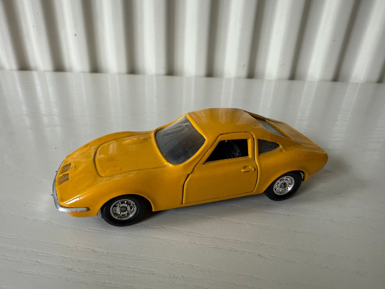 Opel GT - Solido - schaal 1:43, Ophalen of Verzenden, Zo goed als nieuw, Auto, Solido