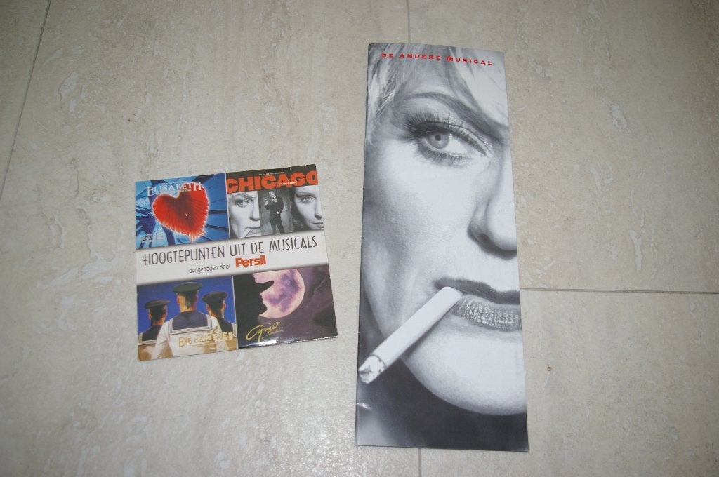 Musical artikelen o.a: programmaboeken, bekers, enz. Deel 2, Ophalen of Verzenden, Nieuw