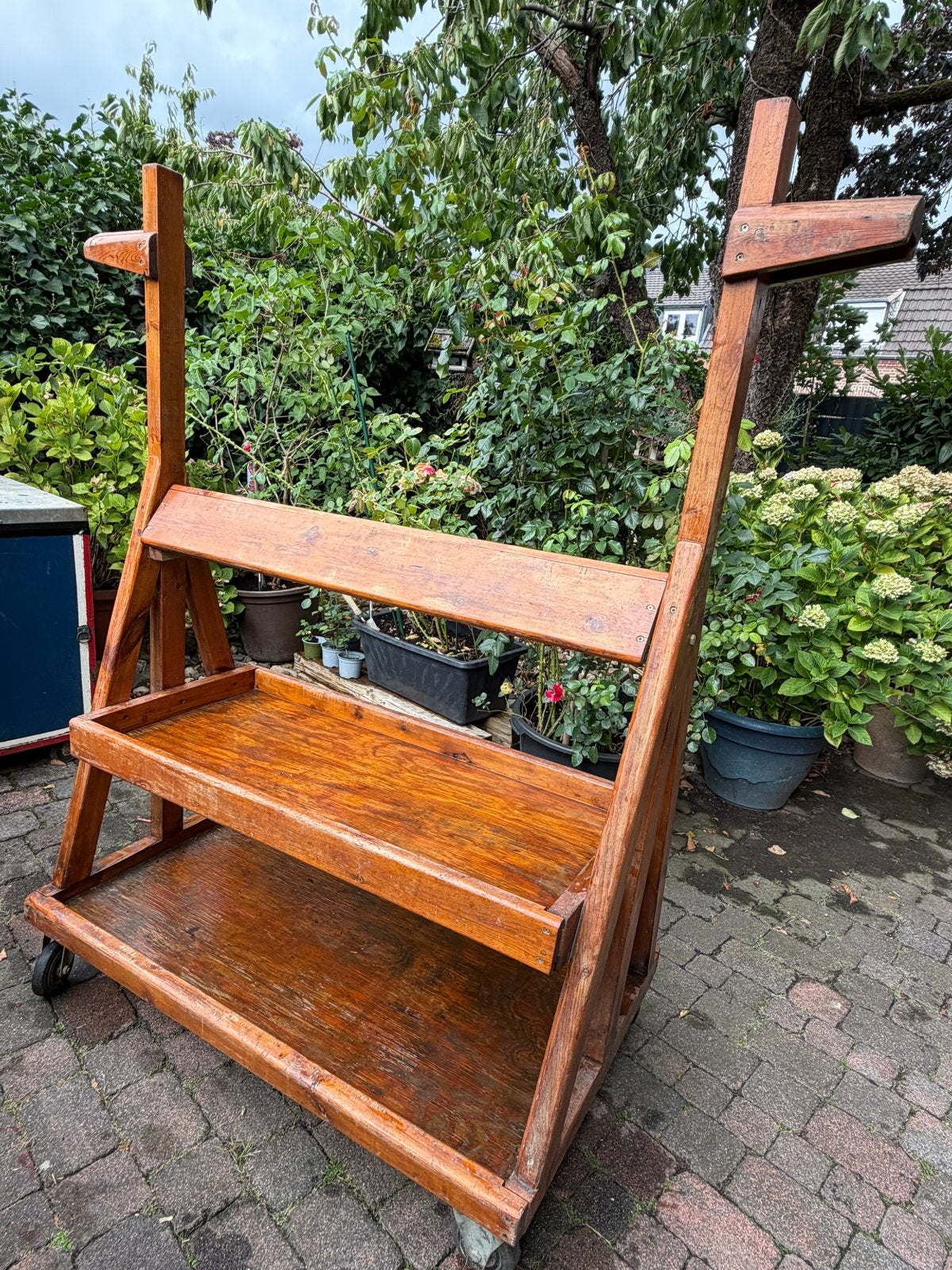 Houten zadelbok op wielen, Ophalen