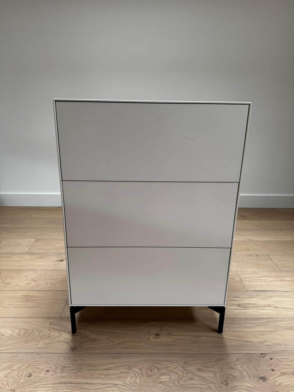 2 Design dressoir, Ophalen, Zo goed als nieuw