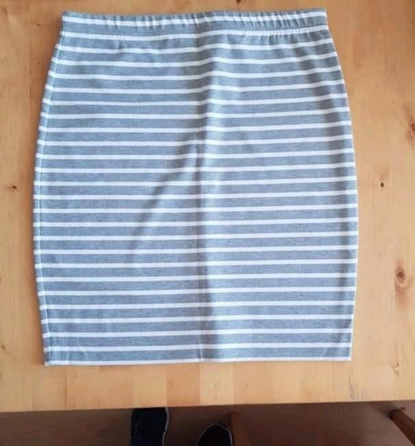 Rok in lichte kleuren - maat L, Japonneke van lonneke, Maat 42/44 (L), Ophalen of Verzenden, Grijs