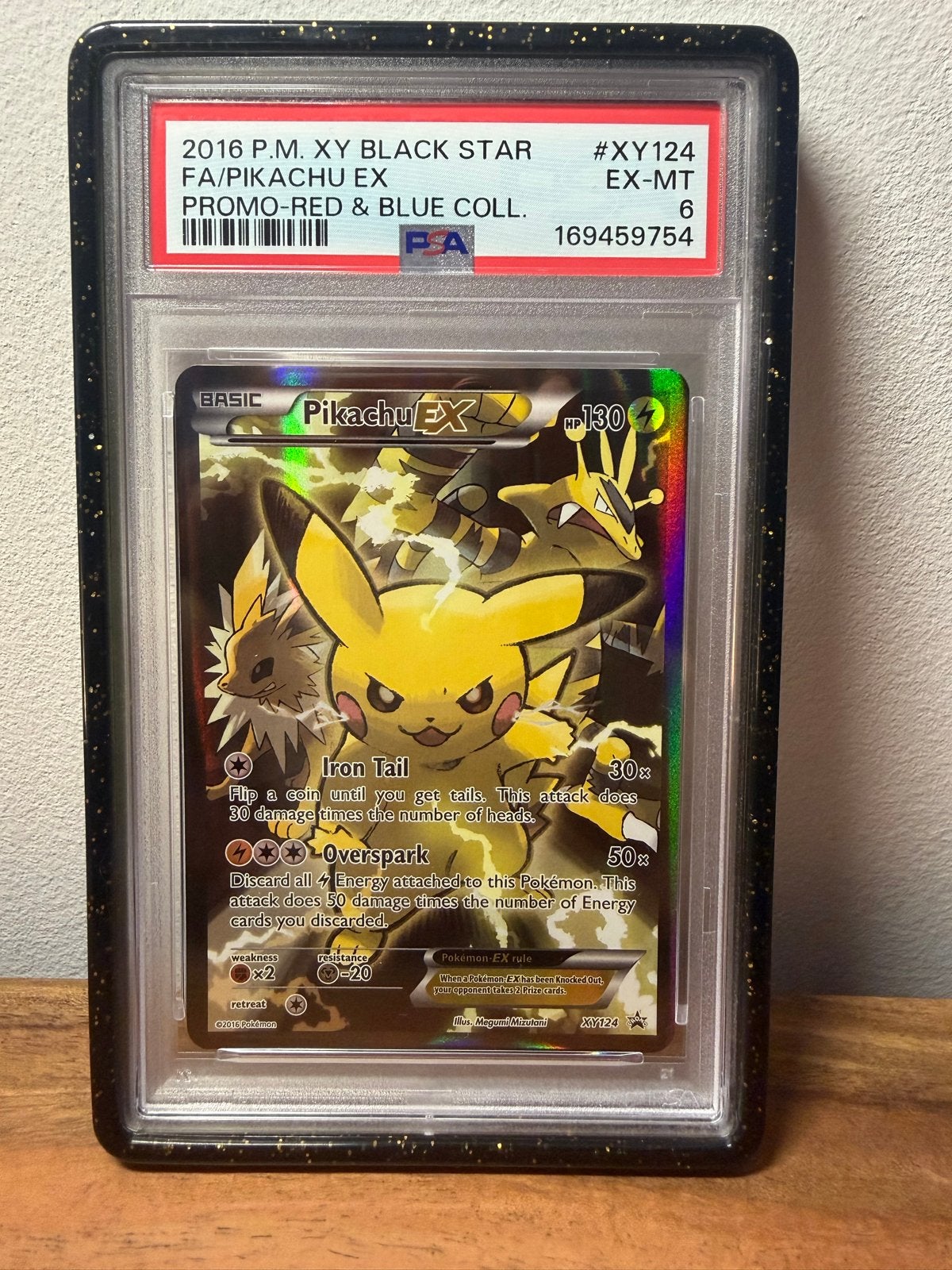 Pikachu EX XY124 PSA 6 - 2016 P.M. XY Black Star Promo, Hobby en Vrije tijd, Ophalen, Gebruikt, Losse kaart