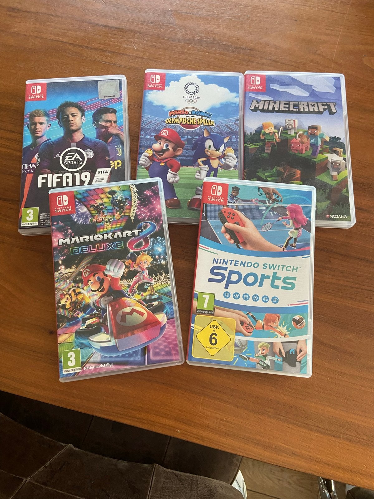 5 Nintendo Switch games: Mario Kart, Minecraft, FIFA, Sports, Overige genres, Eén computer, Ophalen of Verzenden, Zo goed als nieuw
