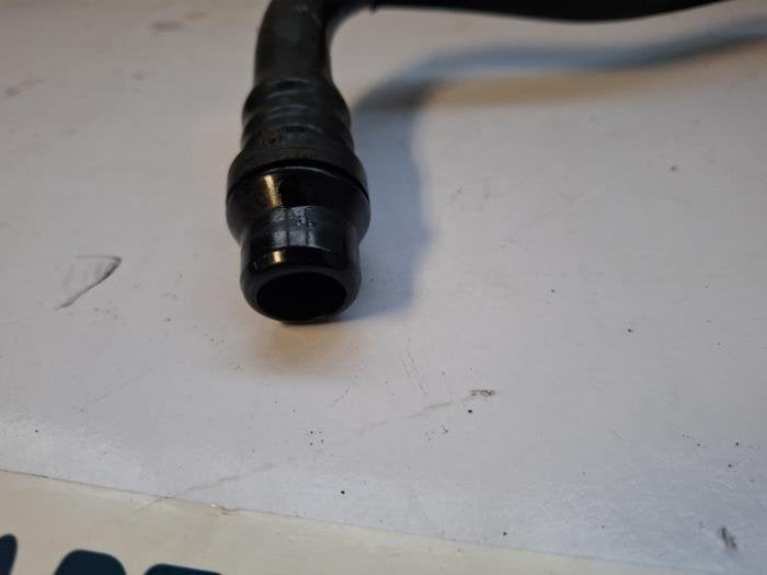 Radiateurslang van een Alfa Romeo Stelvio, Gebruikt, -, Verzenden, -