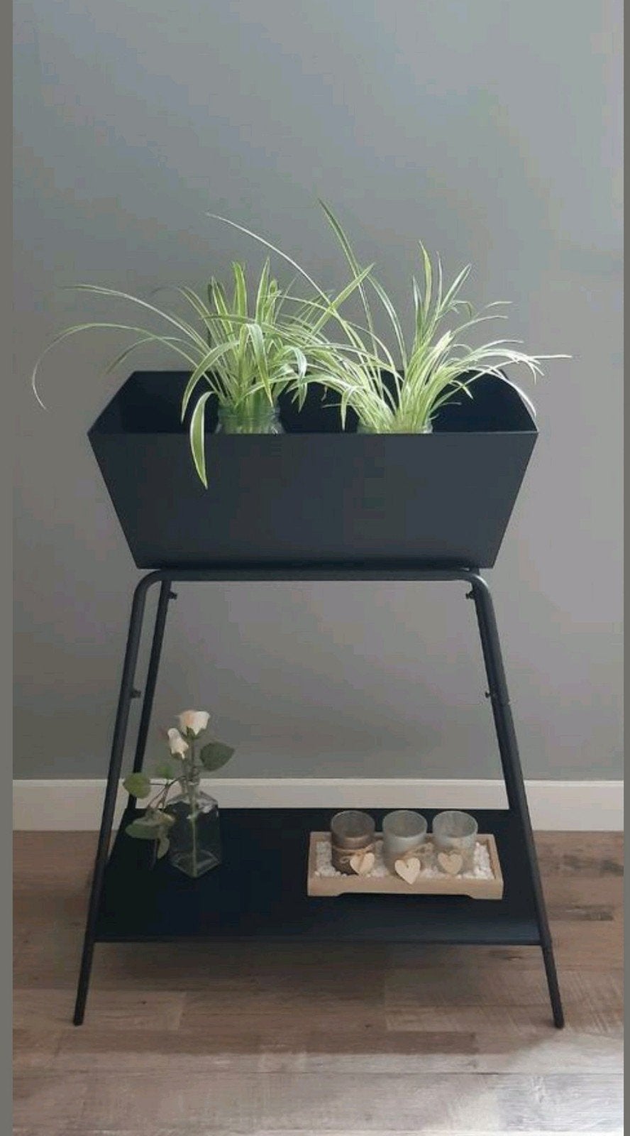 Zwarte plantentafel / oppottafel / decoratietafel., Ophalen, Zo goed als nieuw