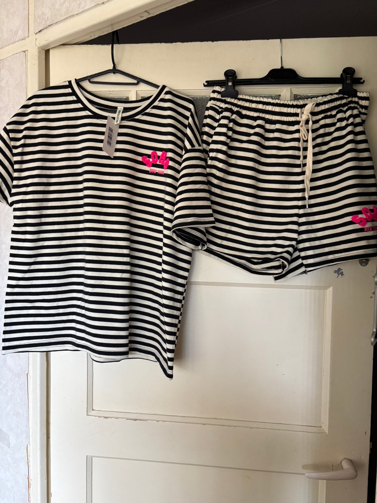 Mooie nieuwe set one size, Ophalen of Verzenden, Zo goed als nieuw, Maat 38/40 (M)