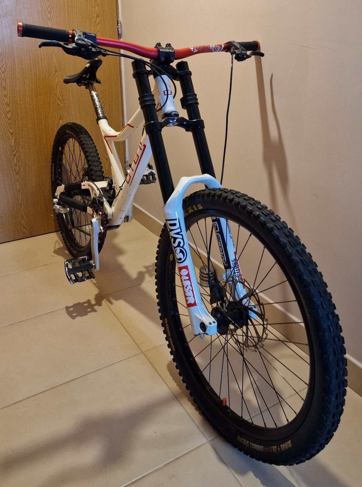 Downhill Omen Vigo Fox Van Rc, Marzocchi 888, DH, Fietsen en Brommers, Fully, Ophalen, Gebruikt, Overige merken