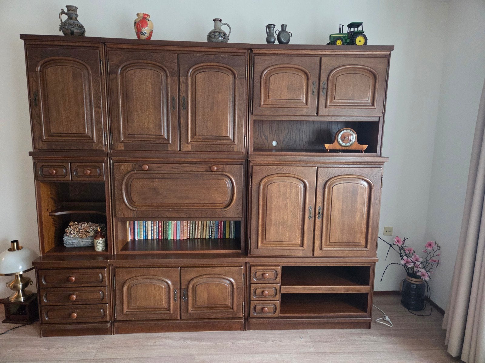 donker eiken kast., Ophalen, 250 tot 300 cm, Gebruikt, 200 cm of meer