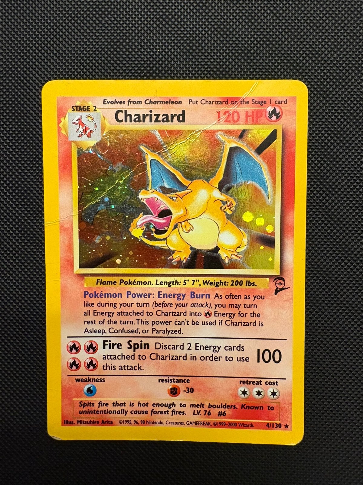 Charizard holo 4/130 pokemon base set 2, Ophalen of Verzenden, Zo goed als nieuw