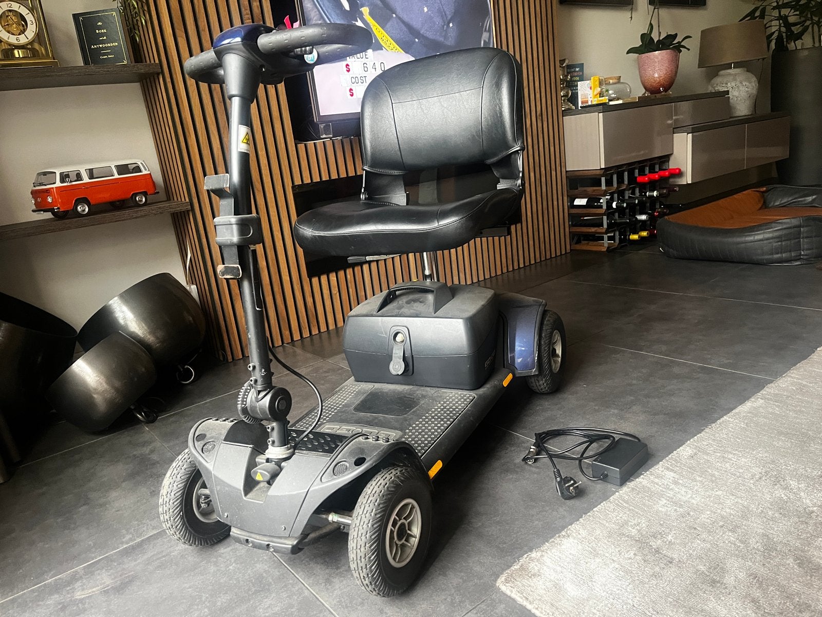 Electrische / inklapbare rolstoel / Scootmobiel, Ophalen, Gebruikt, Inklapbaar, Www.pridemobility.com