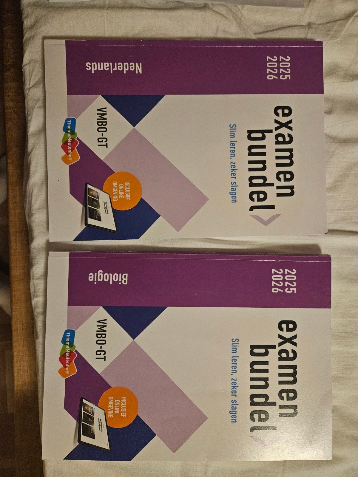 3 Examenbundels VMBO-GT: Ne, Bio, Duits 2025/202, Ophalen of Verzenden, Gelezen, VMBO, Nederlands