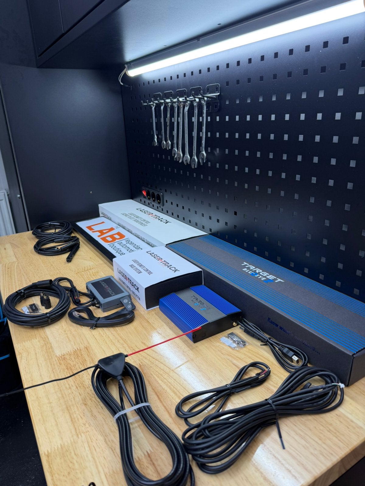 Target Blu Eye 2 LCD&LED, LazerTrack voor+achter, Ophalen of Verzenden, Nieuw