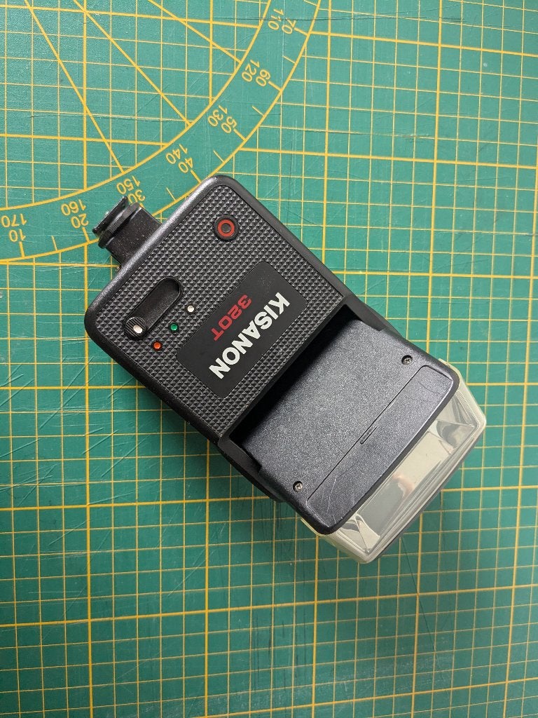 Kisanon 320T camera flitser, vintage, gratis af te halen, Overige merken, Flitser, Ophalen, Gebruikt