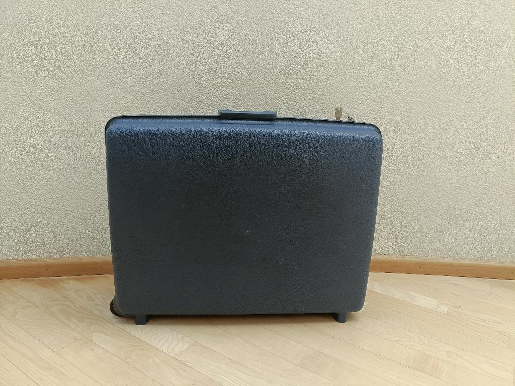 Stevige blauwe samsonite reiskoffer in goede staat, Gebruikt, Hard kunststof, 70 cm of meer, Ophalen