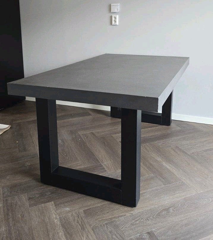 Moderne Eettafel - Grijs met Zwart Onderstel, Ophalen, Gebruikt, 100 tot 150 cm, 150 tot 200 cm