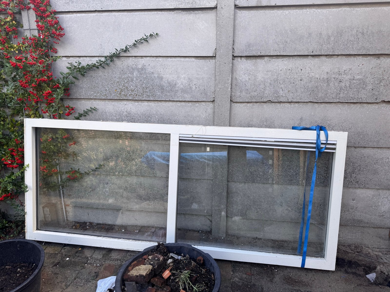 Hardhouten kozijn met glas (kras) - 102x247 cm, Gebruikt, Raamkozijn, Inclusief glas, 225 cm of meer