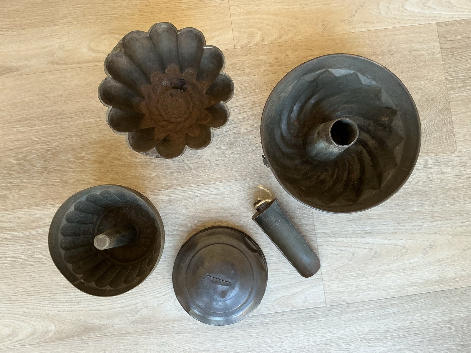Set van3 antiek bakvormen., Ophalen