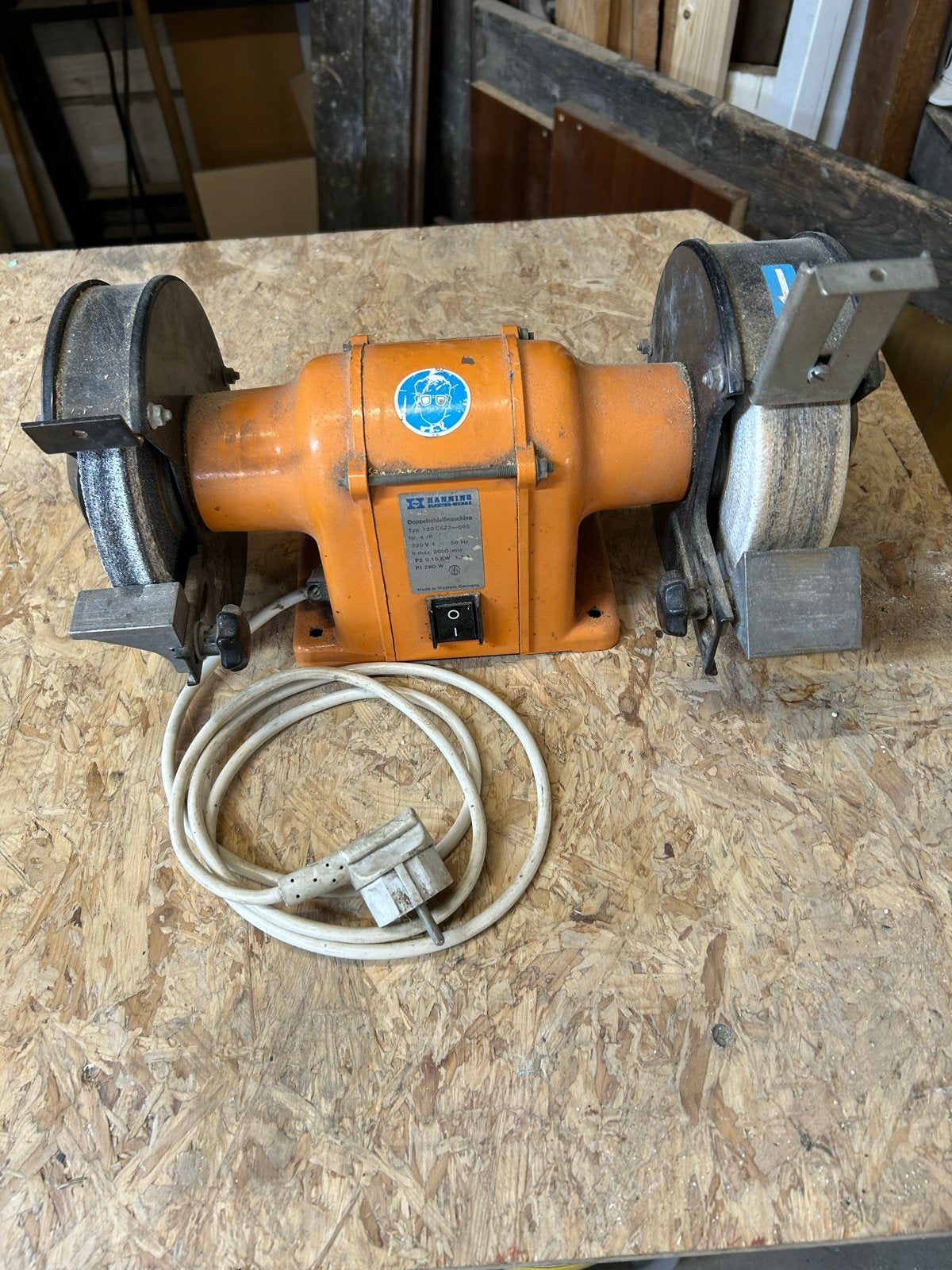 Hanning Dubbele Slijpmachine 150 C622-005, Ophalen of Verzenden, Gebruikt, Minder dan 700 watt, Werkbankslijpmachine