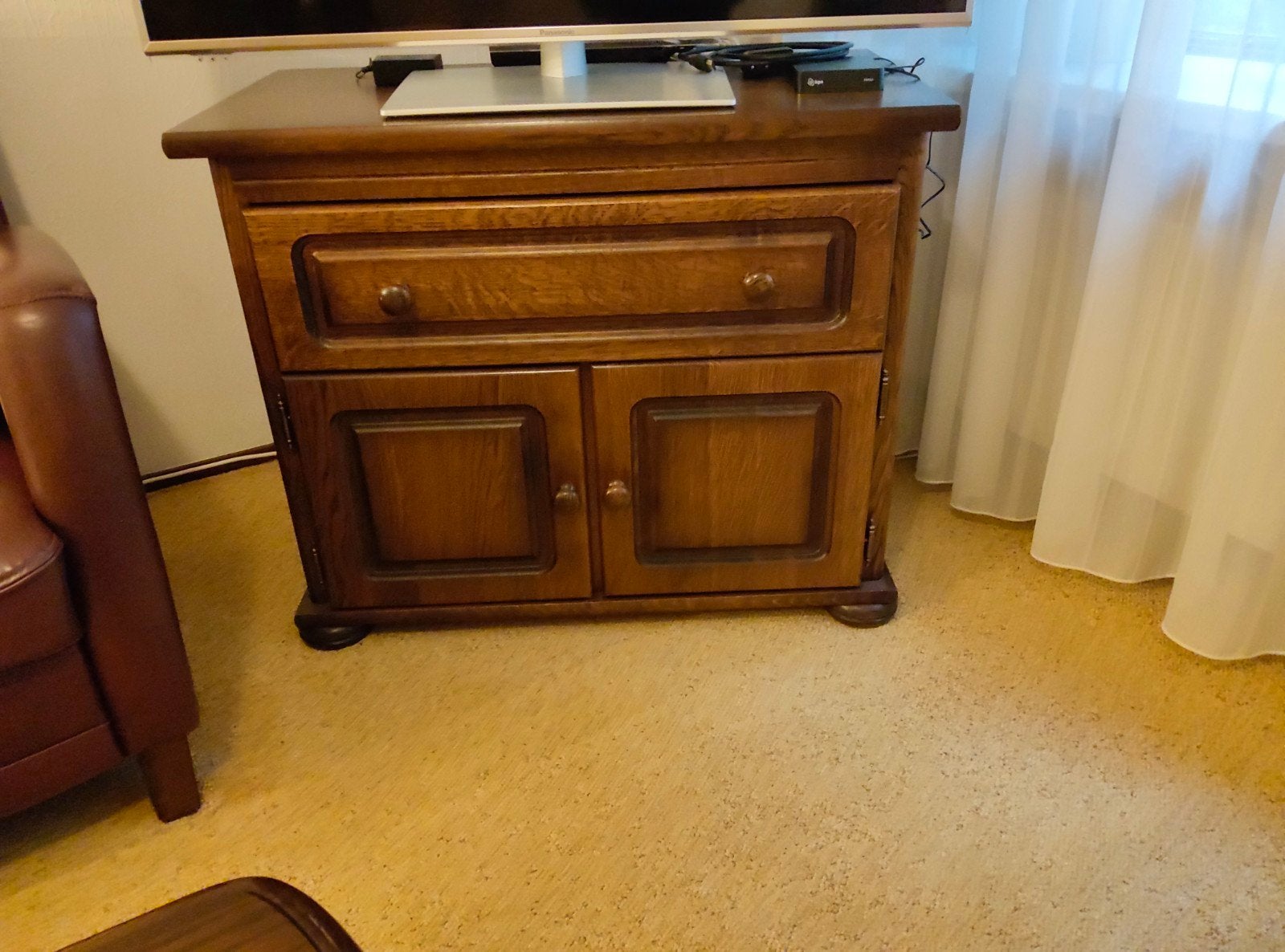 Eikenhouten tv meubel, Huis en Inrichting, Kasten | Televisiemeubels, Ophalen, 25 tot 50 cm, Minder dan 100 cm