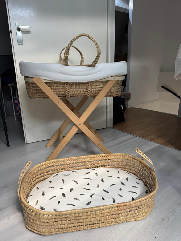 Funnababy (baby)wieg mozes mand + laken en verschoningsmand, Ophalen, Zo goed als nieuw, Wieg