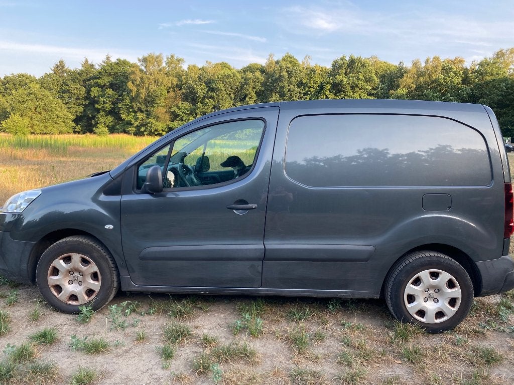 Peugeot Partner GB 120 L1 1.6 VTi 98pk 3-zits 2015 Grijs, Auto's, Voorwielaandrijving, Euro 5, Stof, 4 cilinders