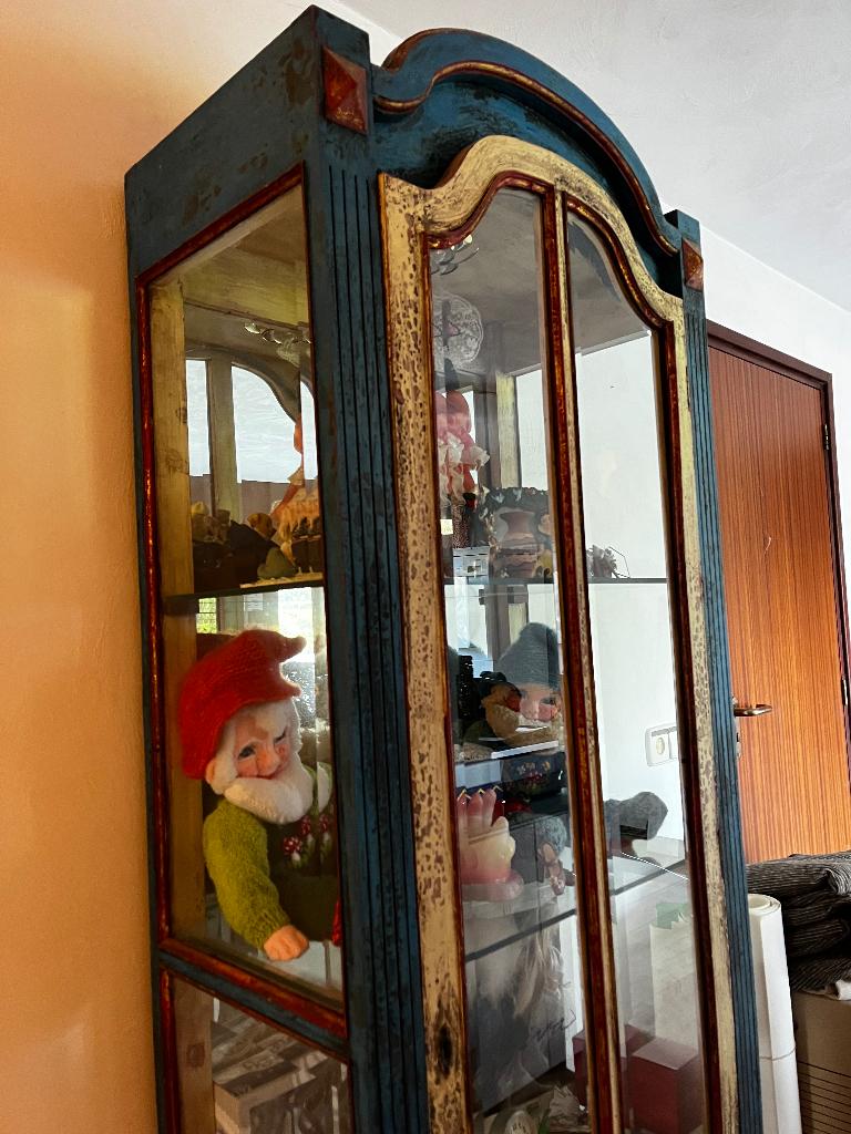 Vitrinekast kinderkamer, Ophalen, 105 cm of meer, Zo goed als nieuw, Minder dan 50 cm