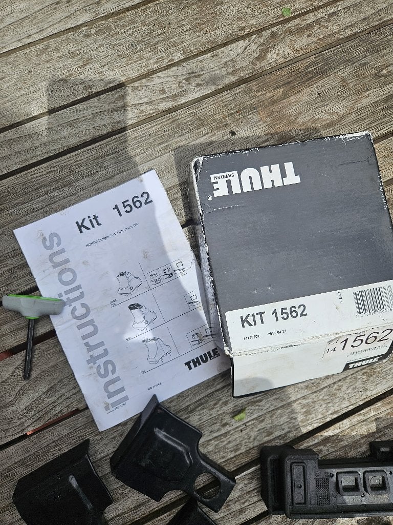Thule Kit 1562 (Fit Kit voor Thule dakdragers), Auto diversen, Dakdragers, Ophalen of Verzenden