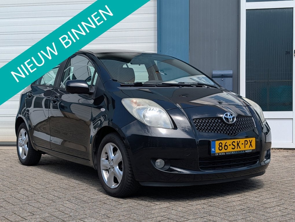 Toyota Yaris 1.3 VVTi Luna CLIMA/AIRCO/LEER/KEYLESS * Nieuwe, Voorwielaandrijving, Parkeersensor, 4 cilinders, 995 kg