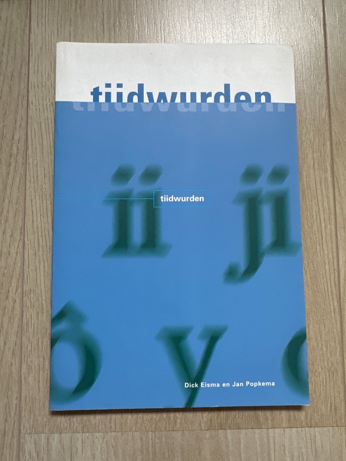 Tiidwurden - Dick Eisma en Jan Popkema (Fries), Gelezen, Non-fictie, Ophalen of Verzenden, Fries