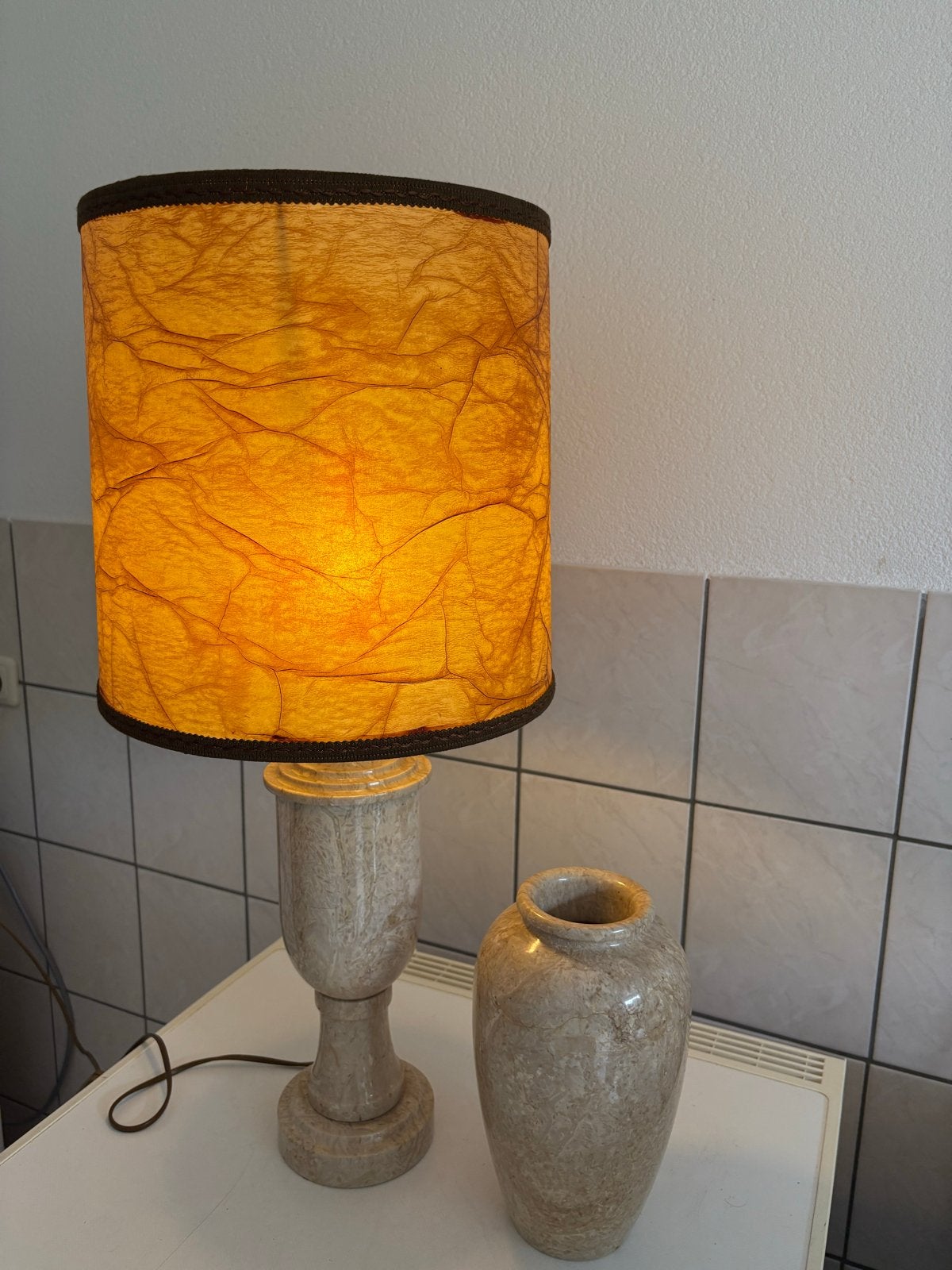 Vintage Marmeren Tafellamp met Oranje Papieren Kap, Overige merken, Gebruikt, Overige fittingen, Ophalen of Verzenden