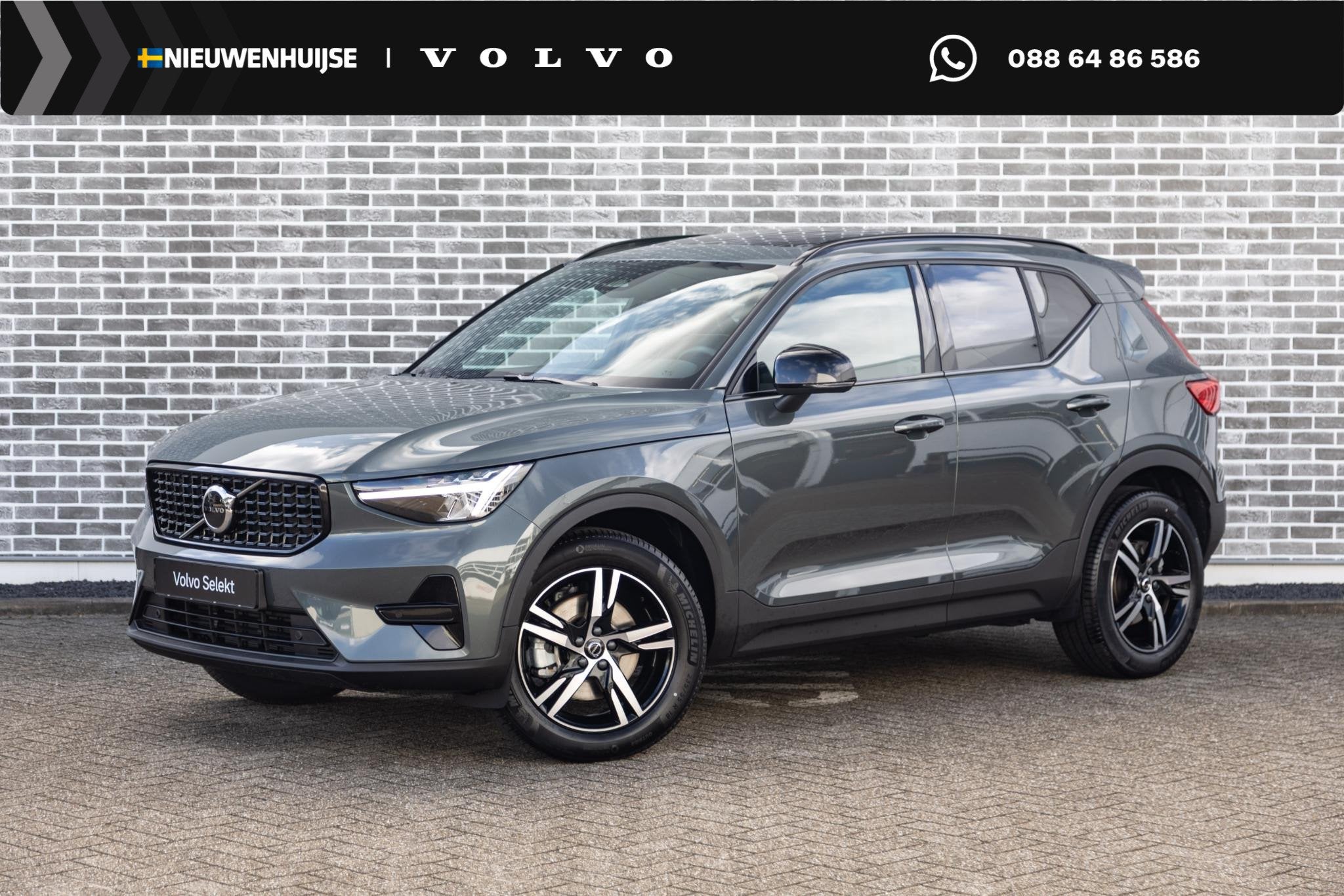 Volvo XC40 2.0 B4 Plus Dark | Trekhaak | Panoramadak | Harma
