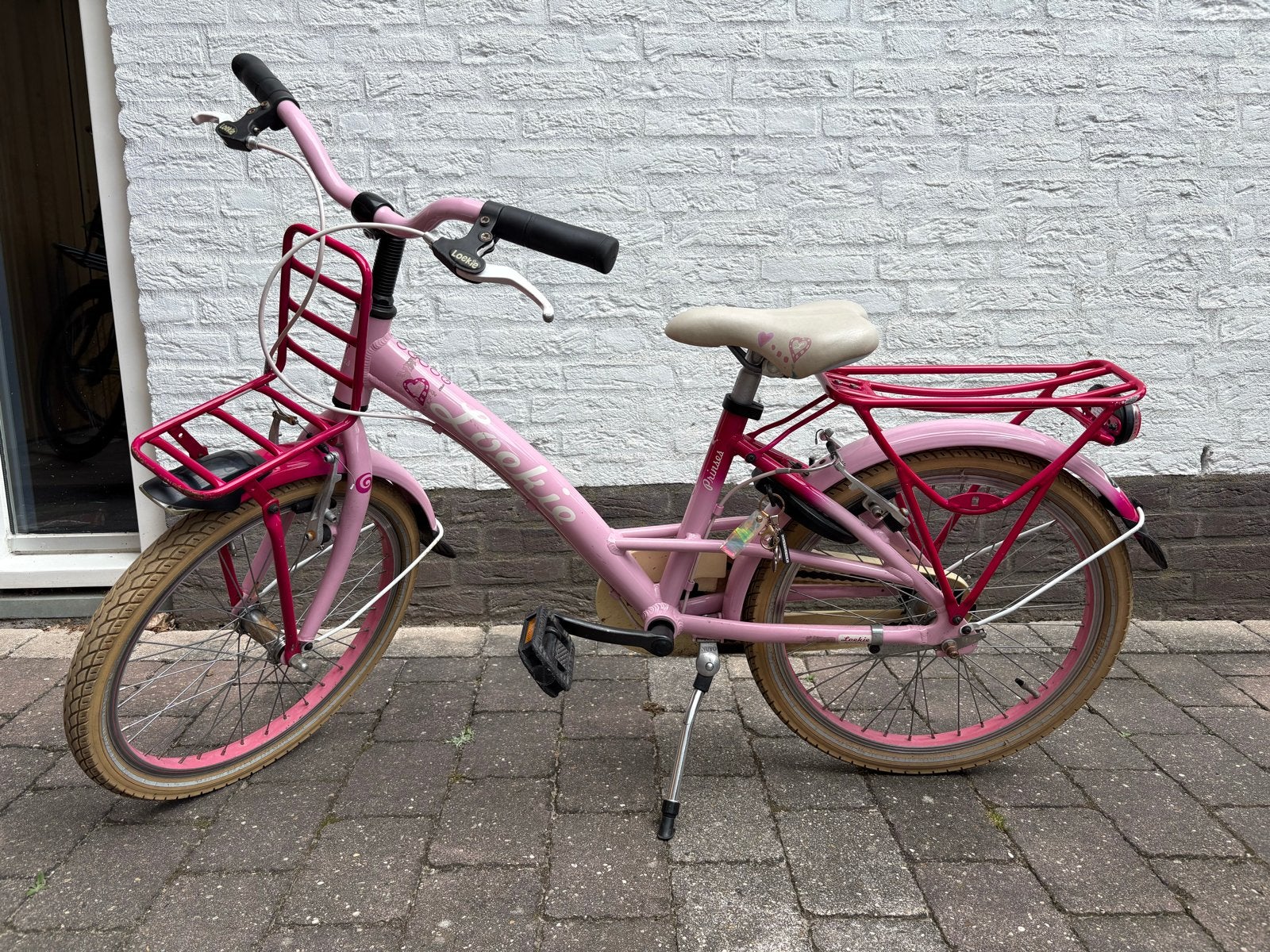 Roze Loekie kinderfiets 20 inch, Fietsen en Brommers, Ophalen, Terugtraprem, Gebruikt, Handrem