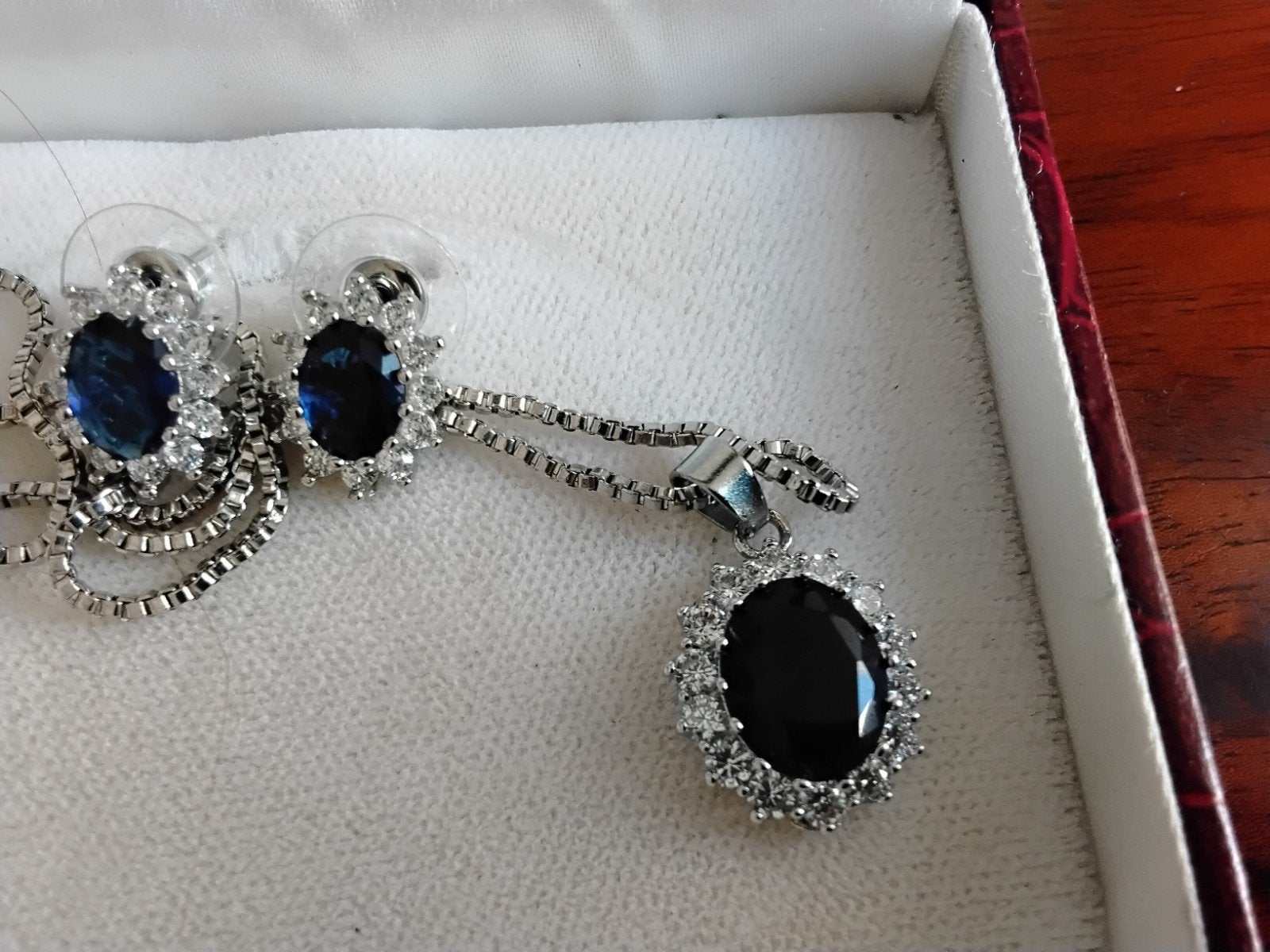 Mooi sieraden set, Ophalen of Verzenden, Zo goed als nieuw, Goud, Overige materialen