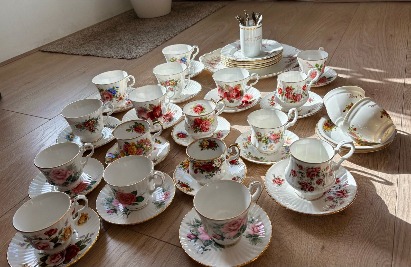 Grote collectie vintage theekopjes en schotels, Ophalen of Verzenden