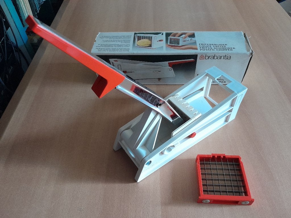 Vintage 1970's Brabantia Patatsnijder / Fritessnijder izgs, Ophalen, Zo goed als nieuw, Brabantia
