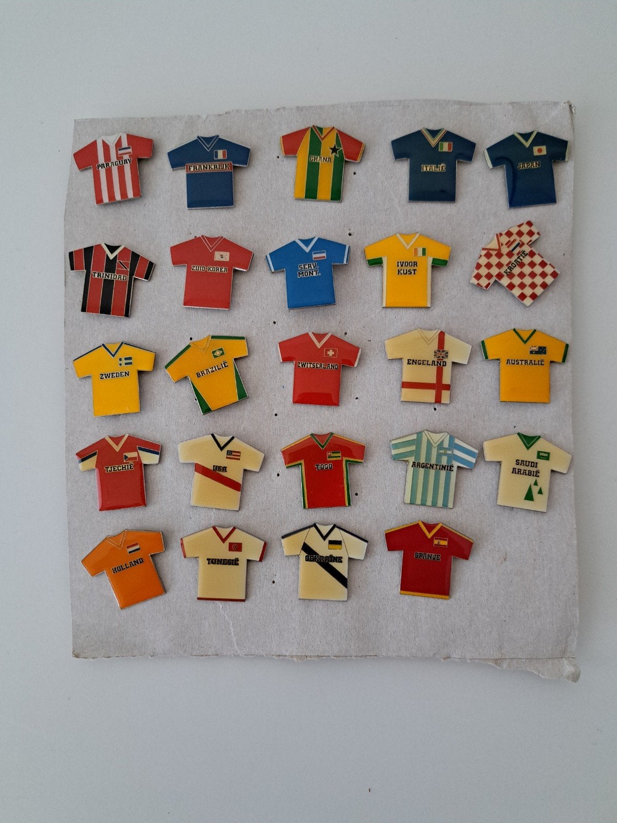 Voetbalshirtjes Speldjes Wereldkampioenschap, Ophalen of Verzenden, Gebruikt, Overige sporten, Overige typen