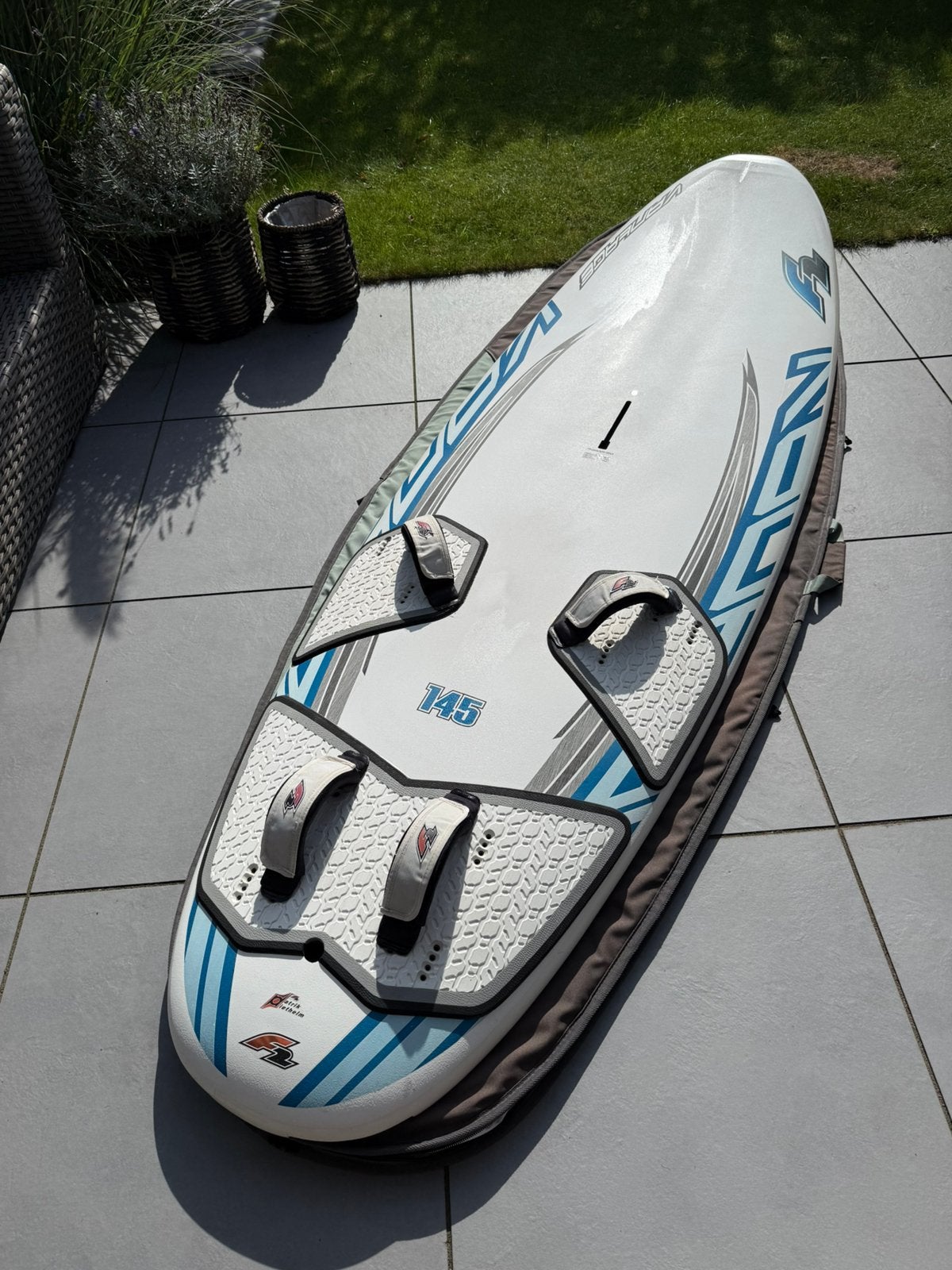 F2 Vantage 145L Windsurfboard – Ideaal Freeride board, Ophalen, Zo goed als nieuw, Plank