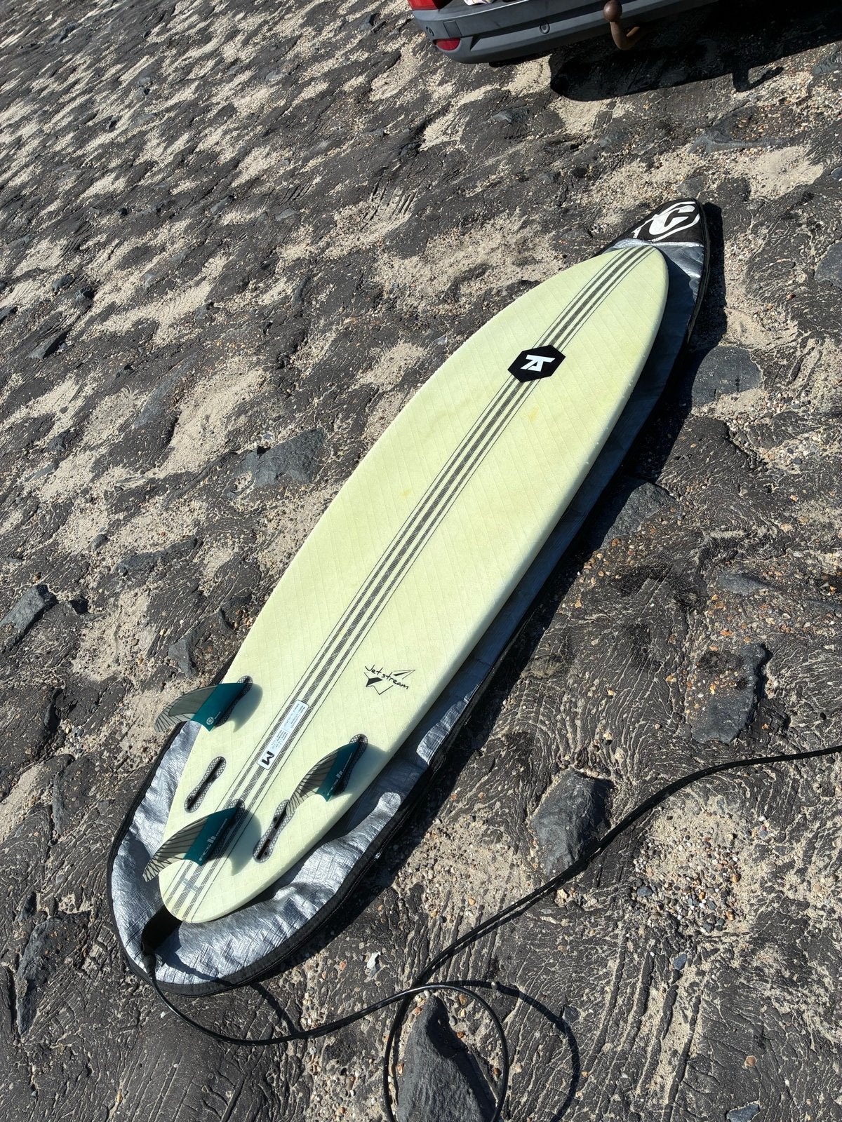 7 Surfboards Jetstream Shortboard 5'11" met vinnen en tas, Watersport en Boten, Ophalen, Zo goed als nieuw, Shortboard, Met vinnen